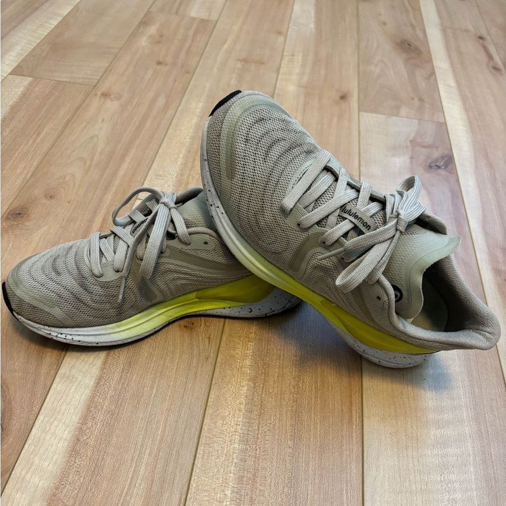 Lululemon Blissfeel 2 Womens Running Shoe
